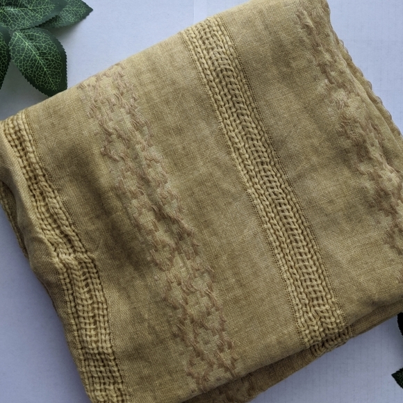 Mustard Kimonos - Picture 2 of 3